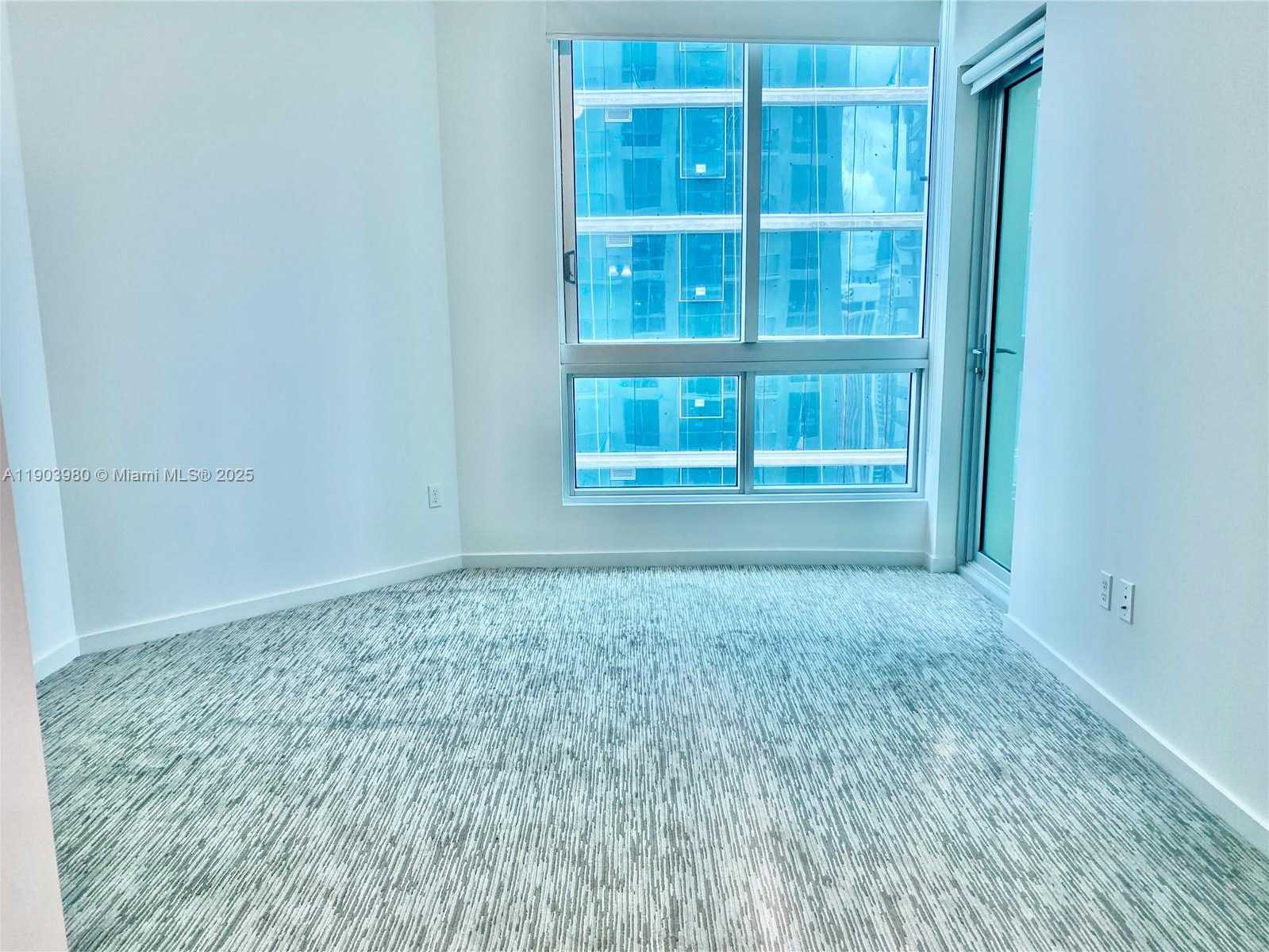 Small Image of 300 SOUTH BISCAYNE BLVD #3202, Miami Number 14