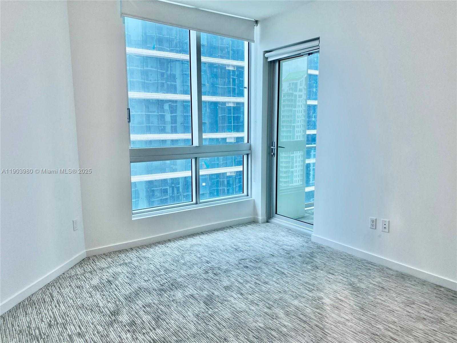 Small Image of 300 SOUTH BISCAYNE BLVD #3202, Miami Number 15