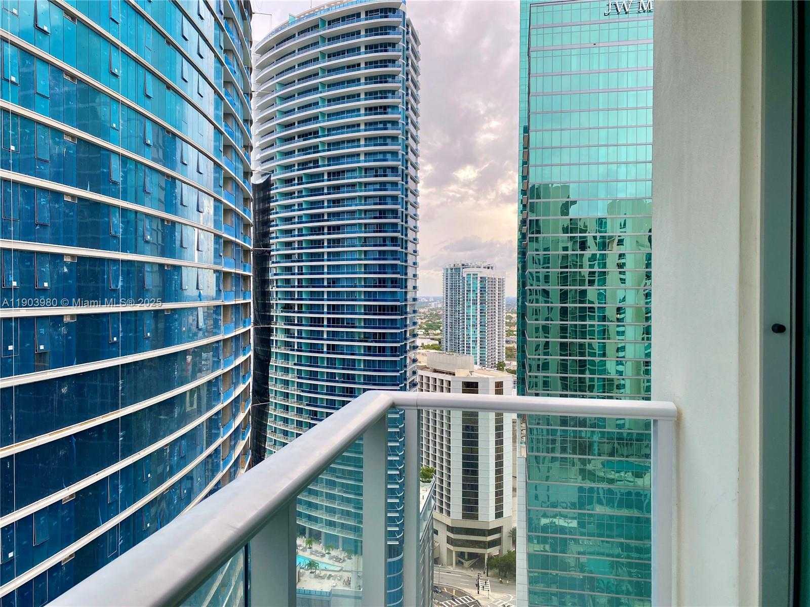 Small Image of 300 SOUTH BISCAYNE BLVD #3202, Miami Number 6