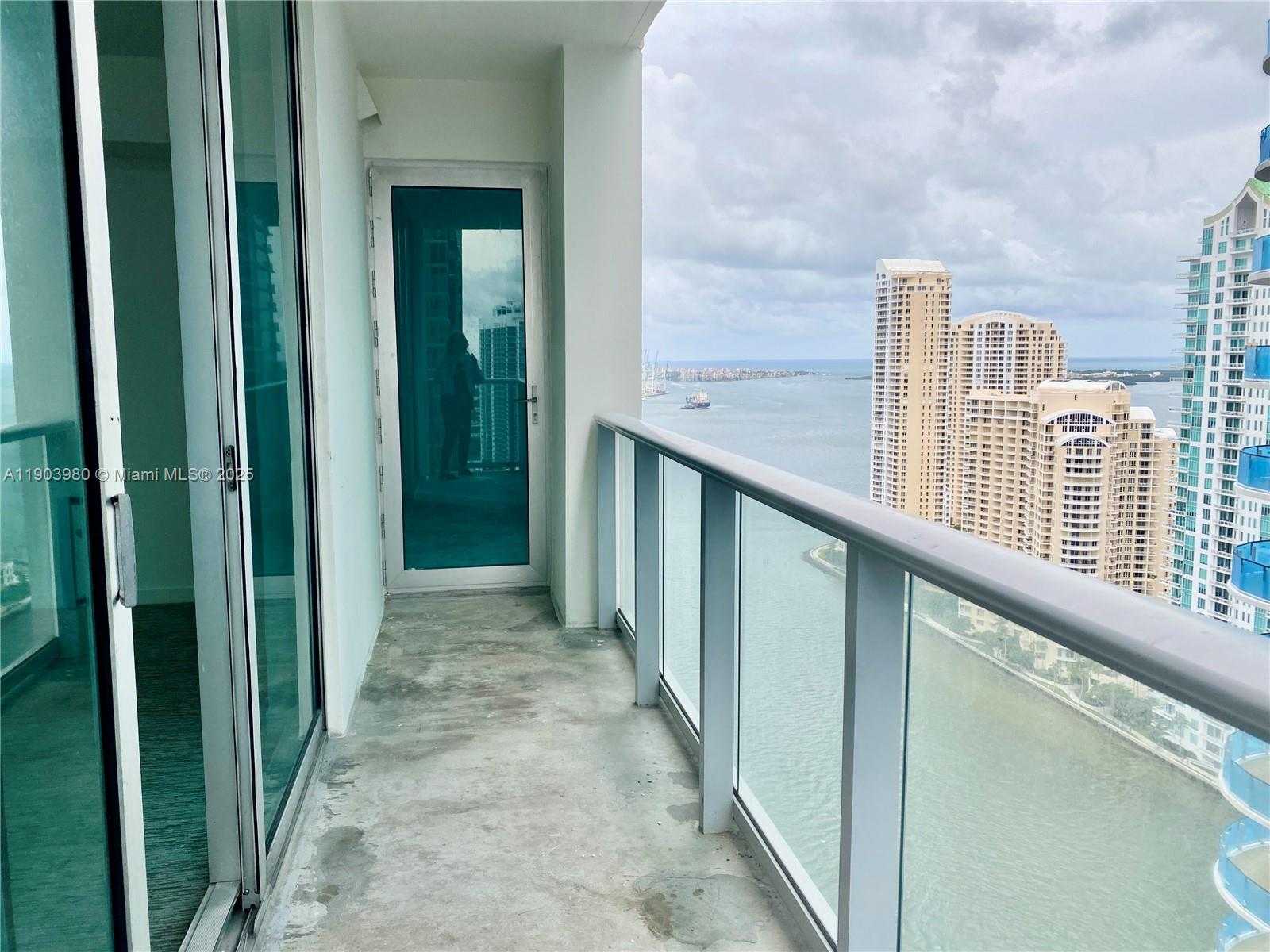 Small Image of 300 SOUTH BISCAYNE BLVD #3202, Miami Number 7