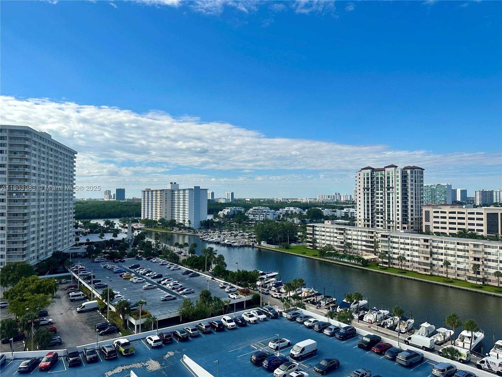 Small Image of 100 BAYVIEW DR #1230, Sunny Isles Beach Number 25