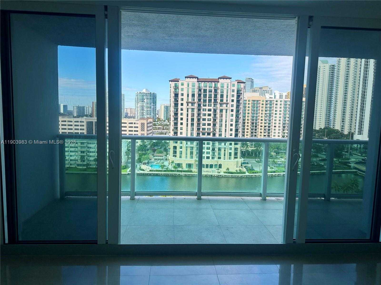 Small Image of 100 BAYVIEW DR #1230, Sunny Isles Beach Number 26