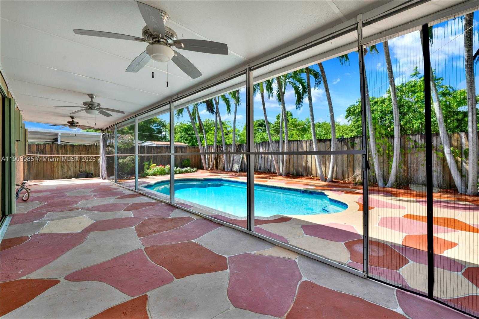 Small Image of 13774 SOUTH WEST 124TH AVE RD #13774, Miami Number 31