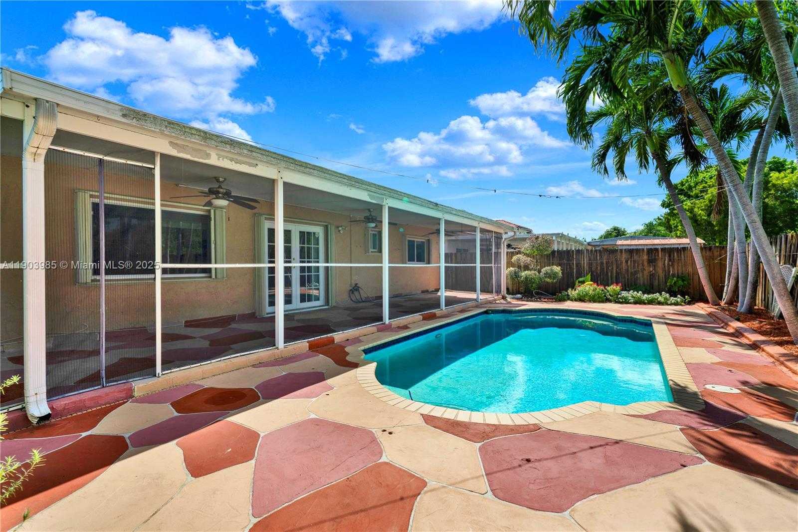 Small Image of 13774 SOUTH WEST 124TH AVE RD #13774, Miami Number 33