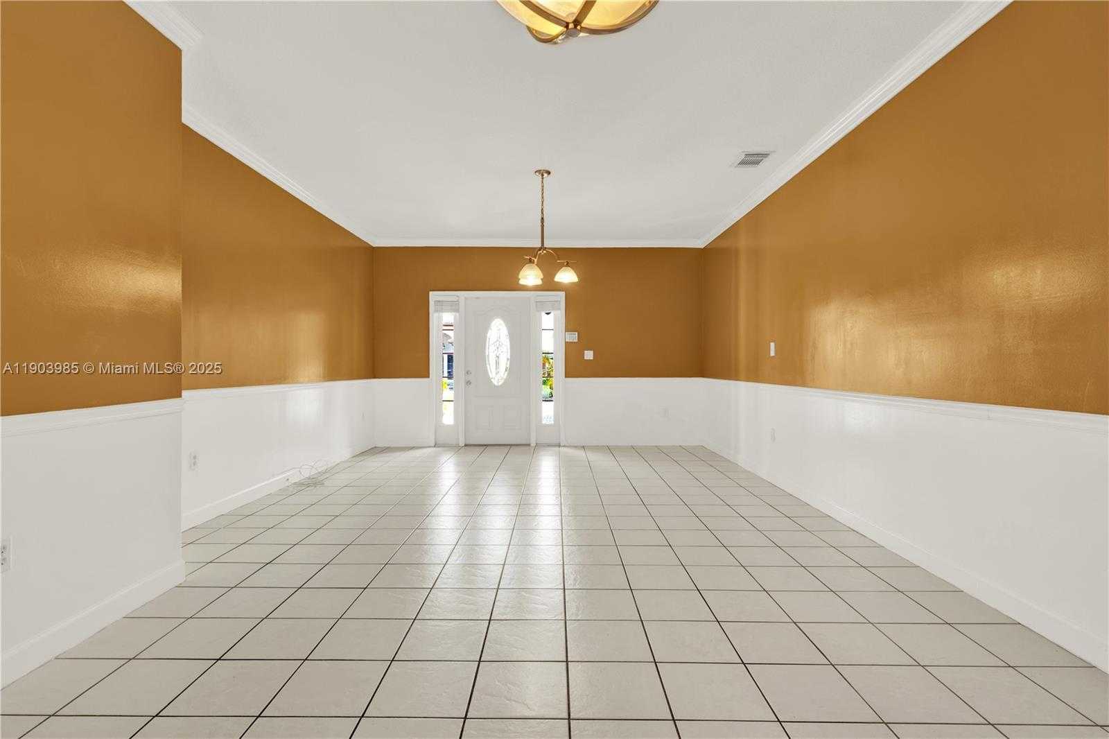 Small Image of 13774 SOUTH WEST 124TH AVE RD #13774, Miami Number 6