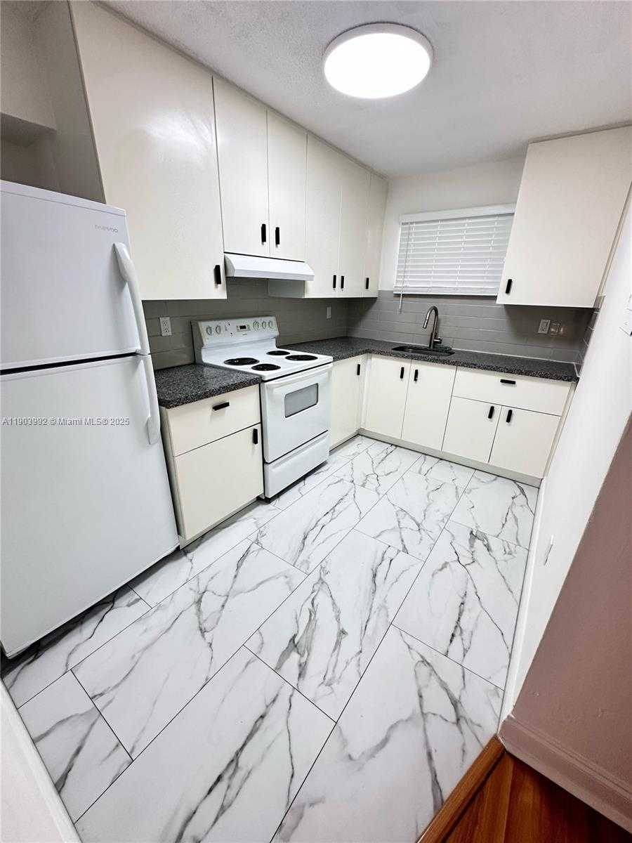 Small Image of 2498 SOUTH WEST 17TH AVE #4308, Miami Number 10
