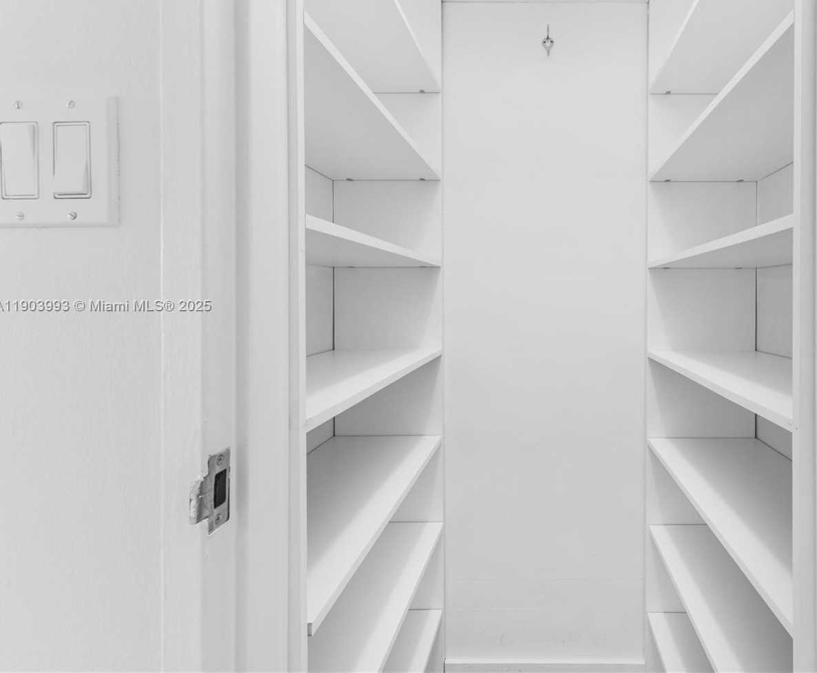 Small Image of 4925 COLLINS AVE #8F, Miami Beach Number 22