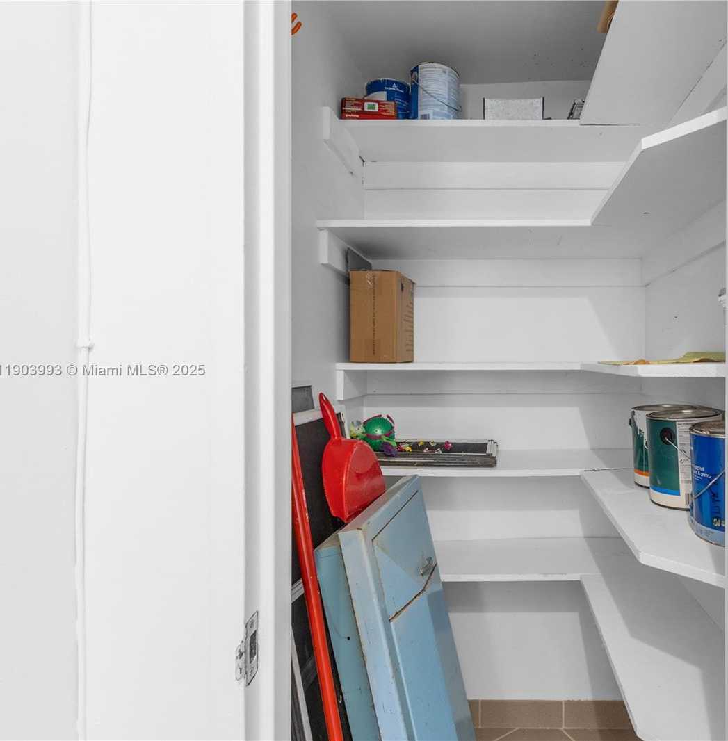 Small Image of 4925 COLLINS AVE #8F, Miami Beach Number 25