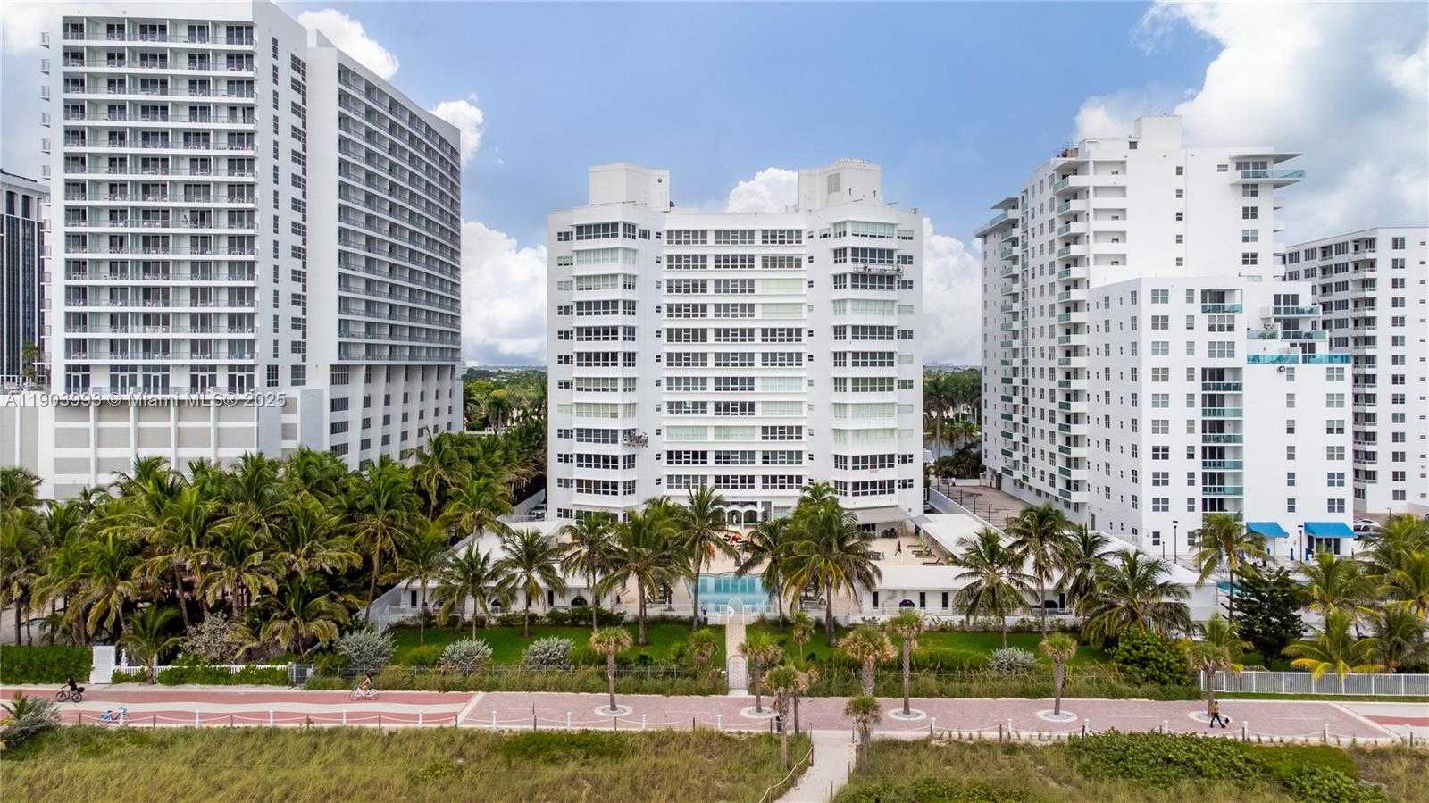 Small Image of 4925 COLLINS AVE #8F, Miami Beach Number 37