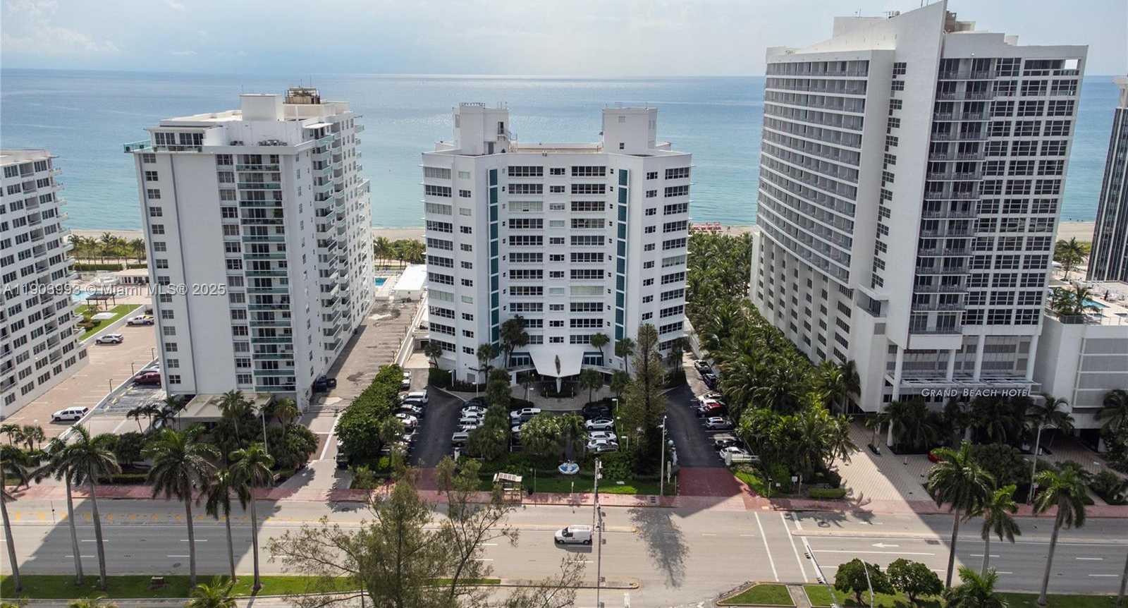 Small Image of 4925 COLLINS AVE #8F, Miami Beach Number 39
