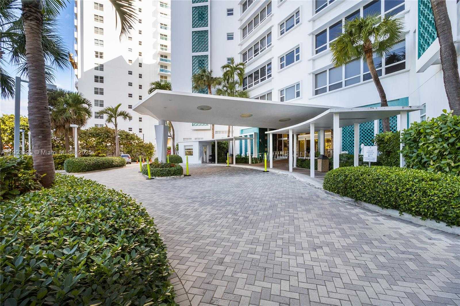 Small Image of 4925 COLLINS AVE #8F, Miami Beach Number 48
