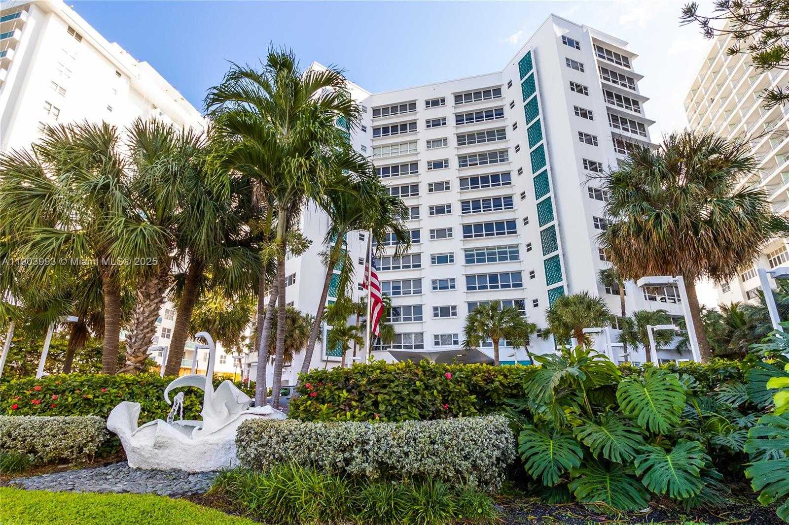 Small Image of 4925 COLLINS AVE #8F, Miami Beach Number 49