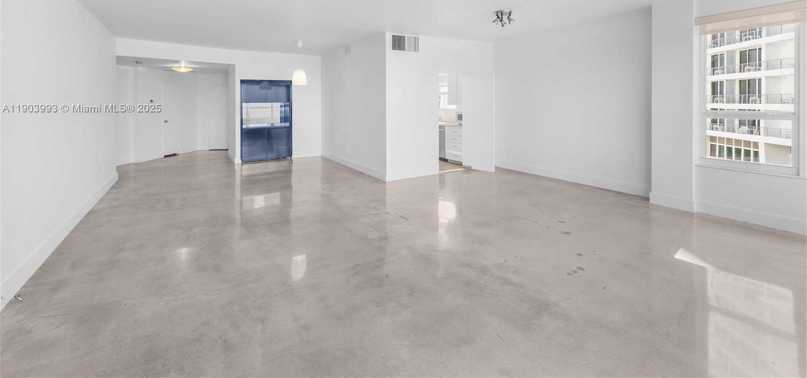 Small Image of 4925 COLLINS AVE #8F, Miami Beach Number 6