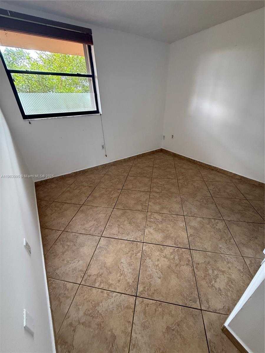 Small Image of 10253 NORTH WEST 9TH ST CIR #406-6, Miami Number 26