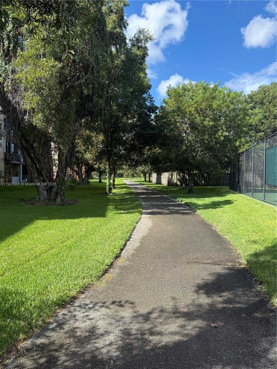 Small Image of 10253 NORTH WEST 9TH ST CIR #406-6, Miami Number 8