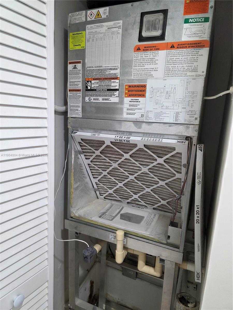 Small Image of 8870 FONTAINEBLEAU BLVD #103, Miami Number 13