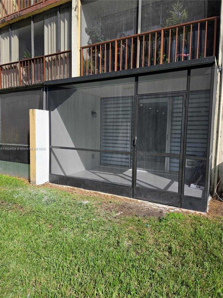 Small Image of 8870 FONTAINEBLEAU BLVD #103, Miami Number 32