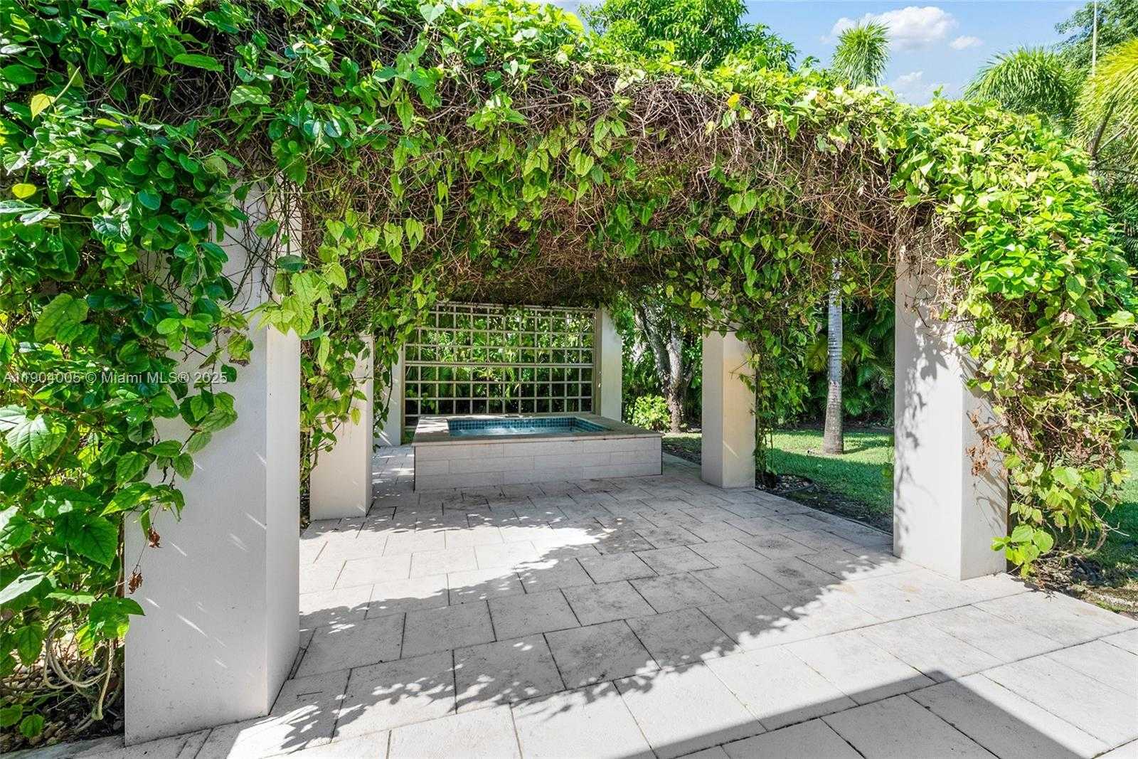 Small Image of 7801 SOUTH WEST 128TH ST, Pinecrest Number 23