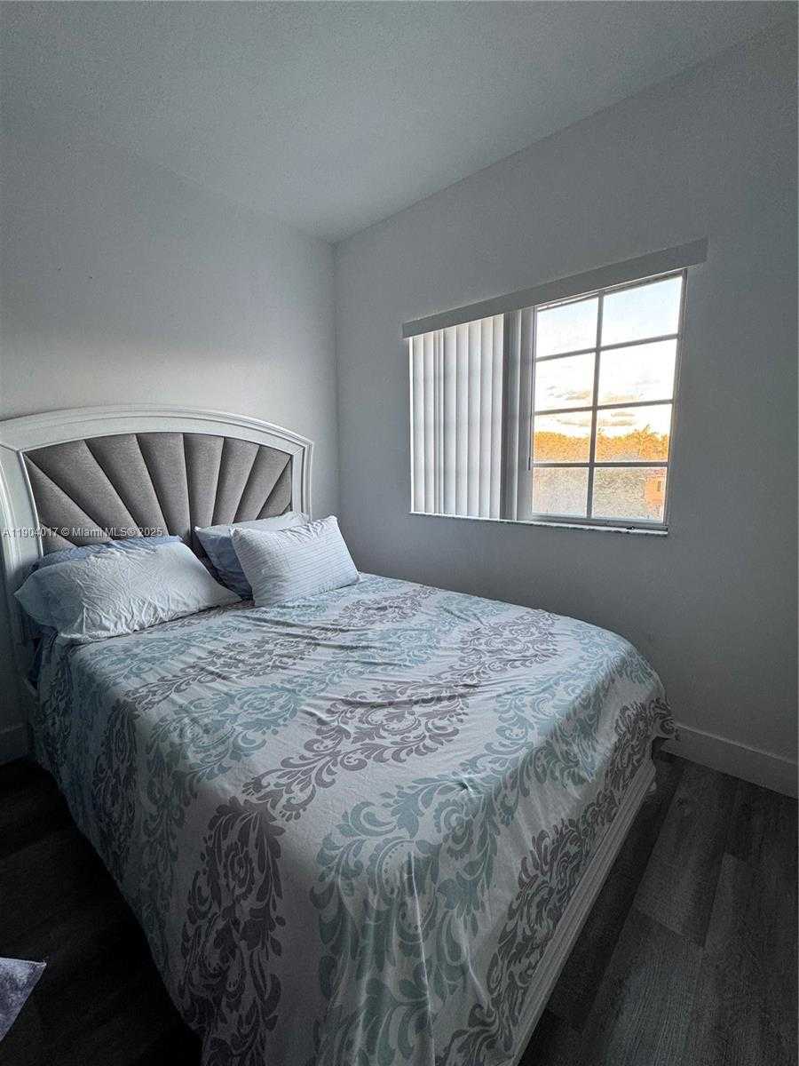 Small Image of 7350 NORTH WEST 114TH AVE #301, Doral Number 11