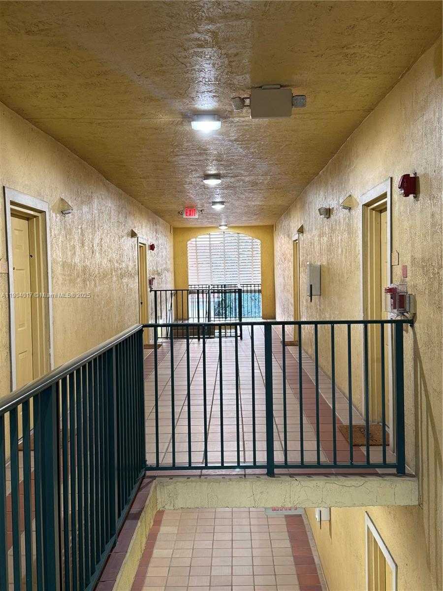 Small Image of 7350 NORTH WEST 114TH AVE #301, Doral Number 3