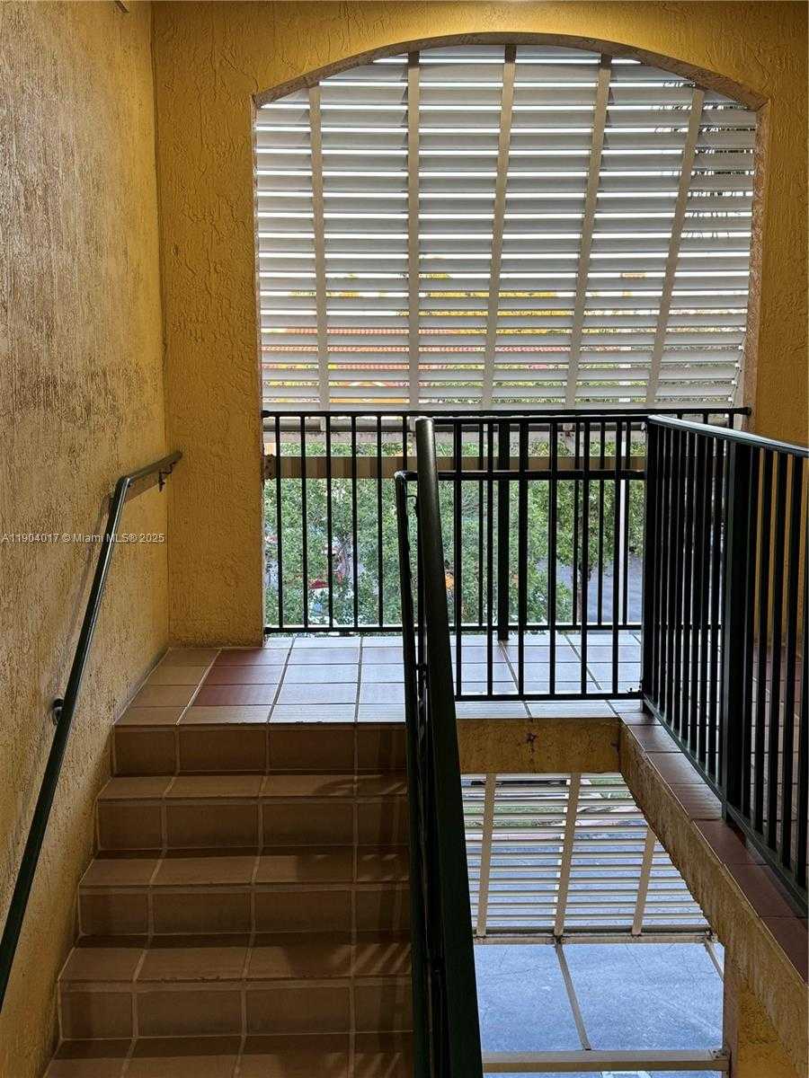 Small Image of 7350 NORTH WEST 114TH AVE #301, Doral Number 4