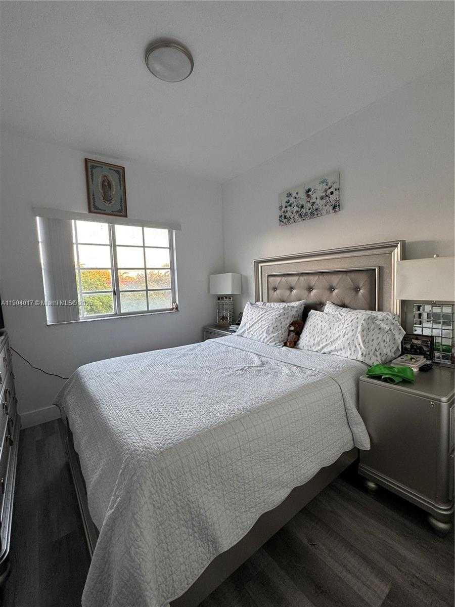 Small Image of 7350 NORTH WEST 114TH AVE #301, Doral Number 9