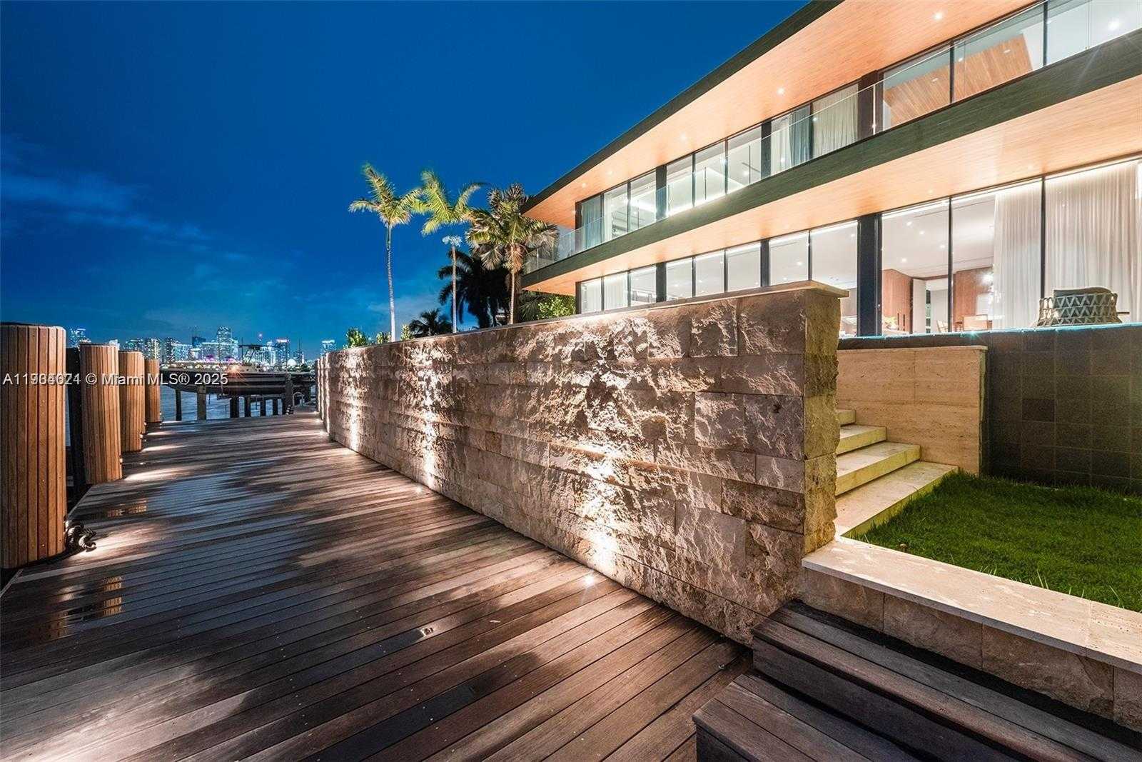 Small Image of 15 EAST SAN MARINO DR #15, Miami Beach Number 11