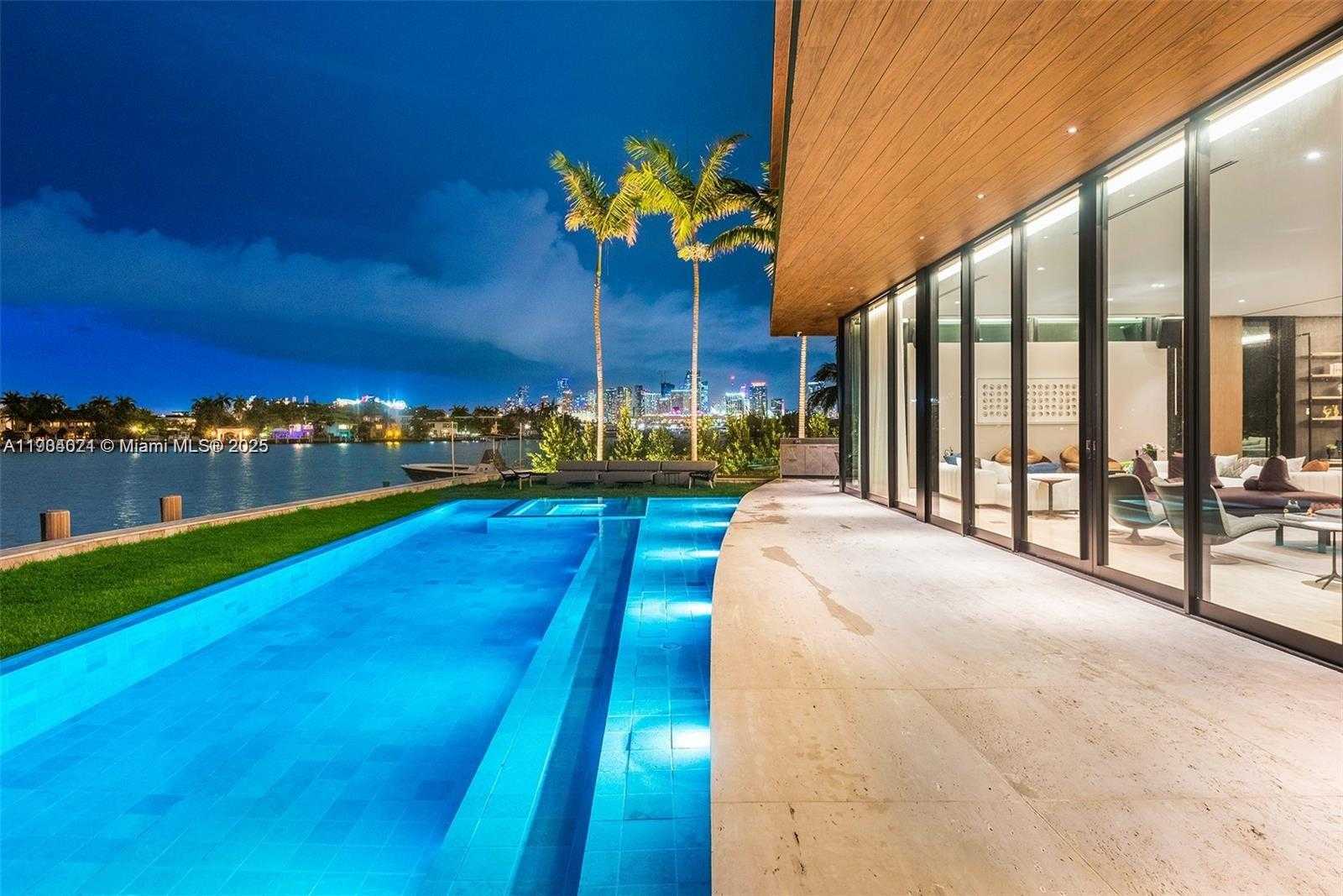 Small Image of 15 EAST SAN MARINO DR #15, Miami Beach Number 12