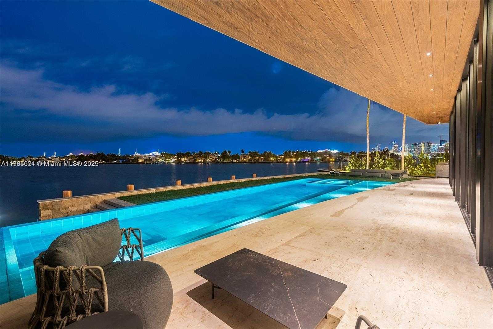 Small Image of 15 EAST SAN MARINO DR #15, Miami Beach Number 4