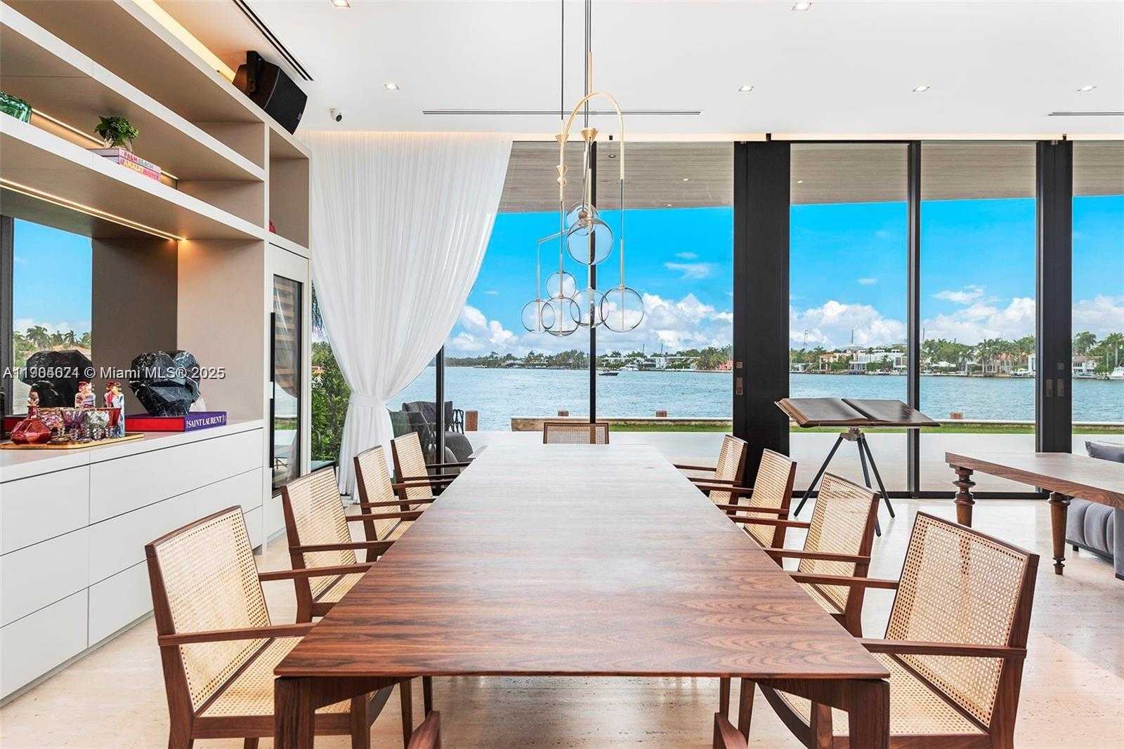 Small Image of 15 EAST SAN MARINO DR #15, Miami Beach Number 55