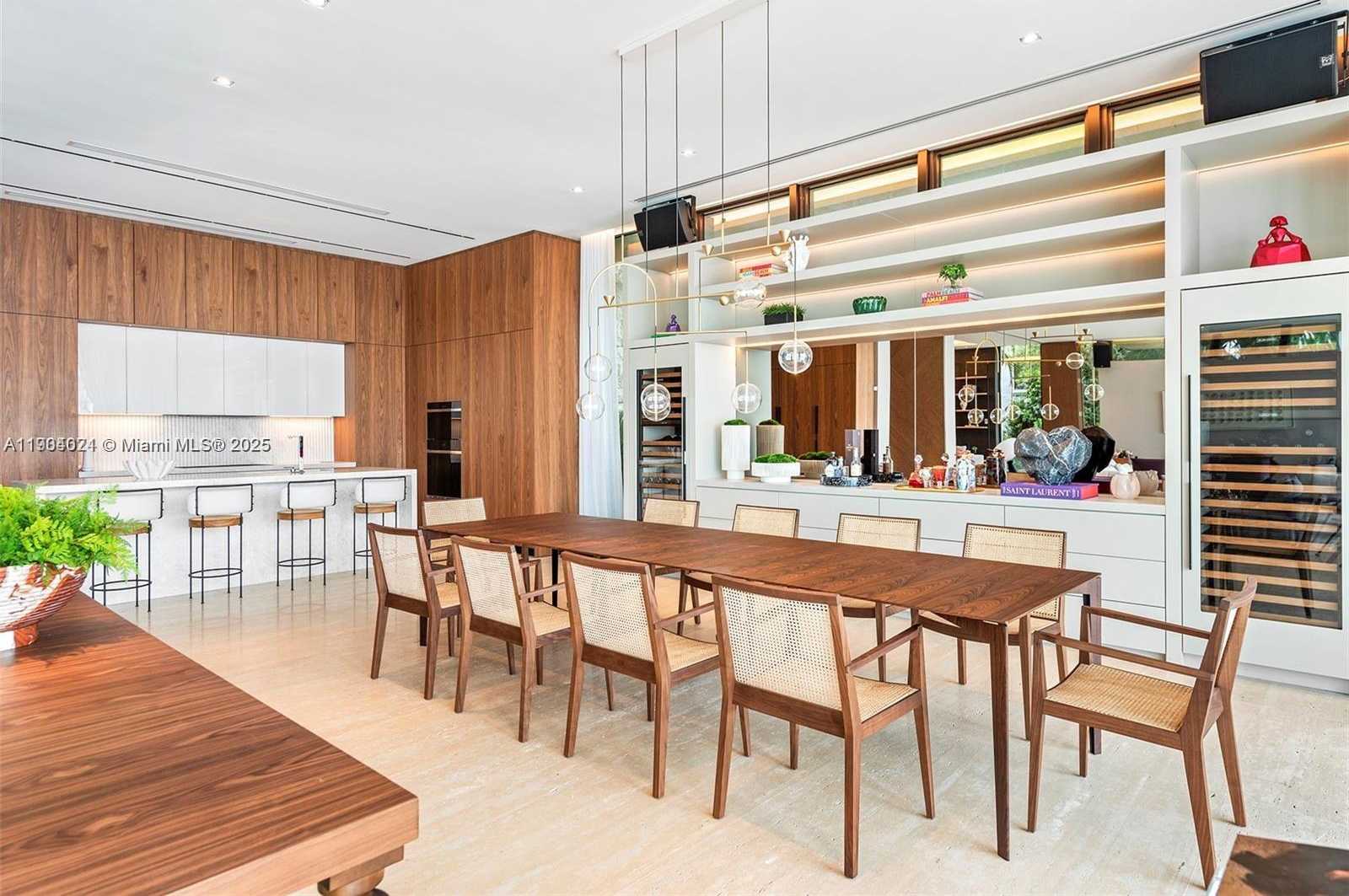 Small Image of 15 EAST SAN MARINO DR #15, Miami Beach Number 56