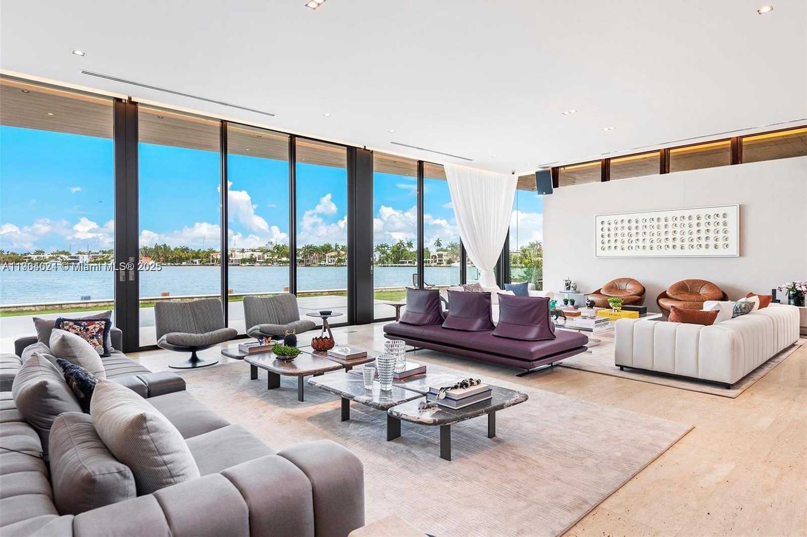 Small Image of 15 EAST SAN MARINO DR #15, Miami Beach Number 57