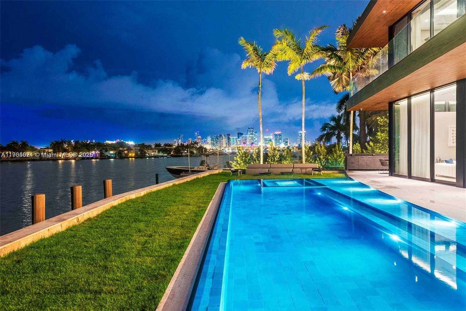 Small Image of 15 EAST SAN MARINO DR #15, Miami Beach Number 7