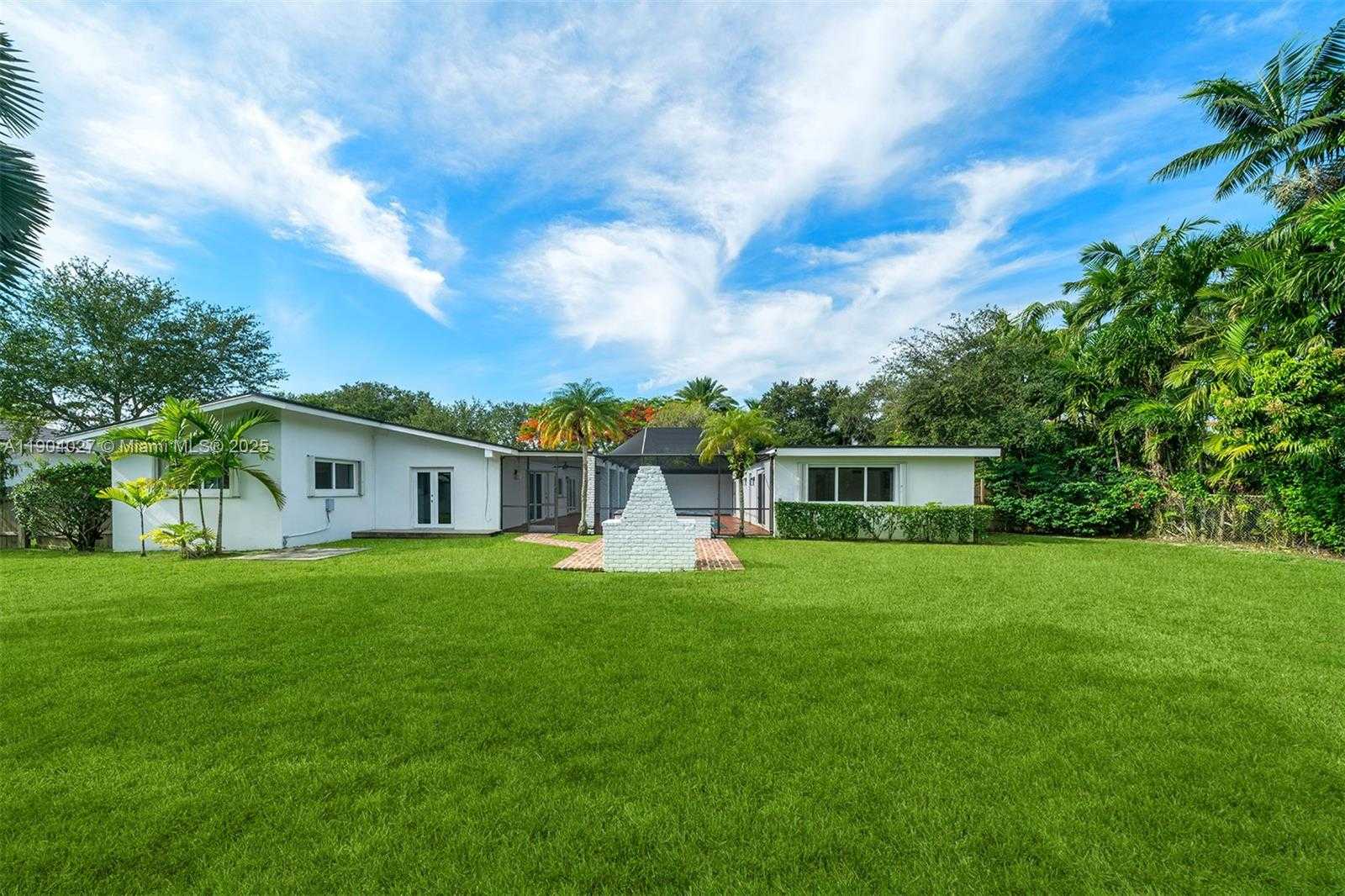 Small Image of 7575 SOUTH WEST 134TH ST, Pinecrest Number 27