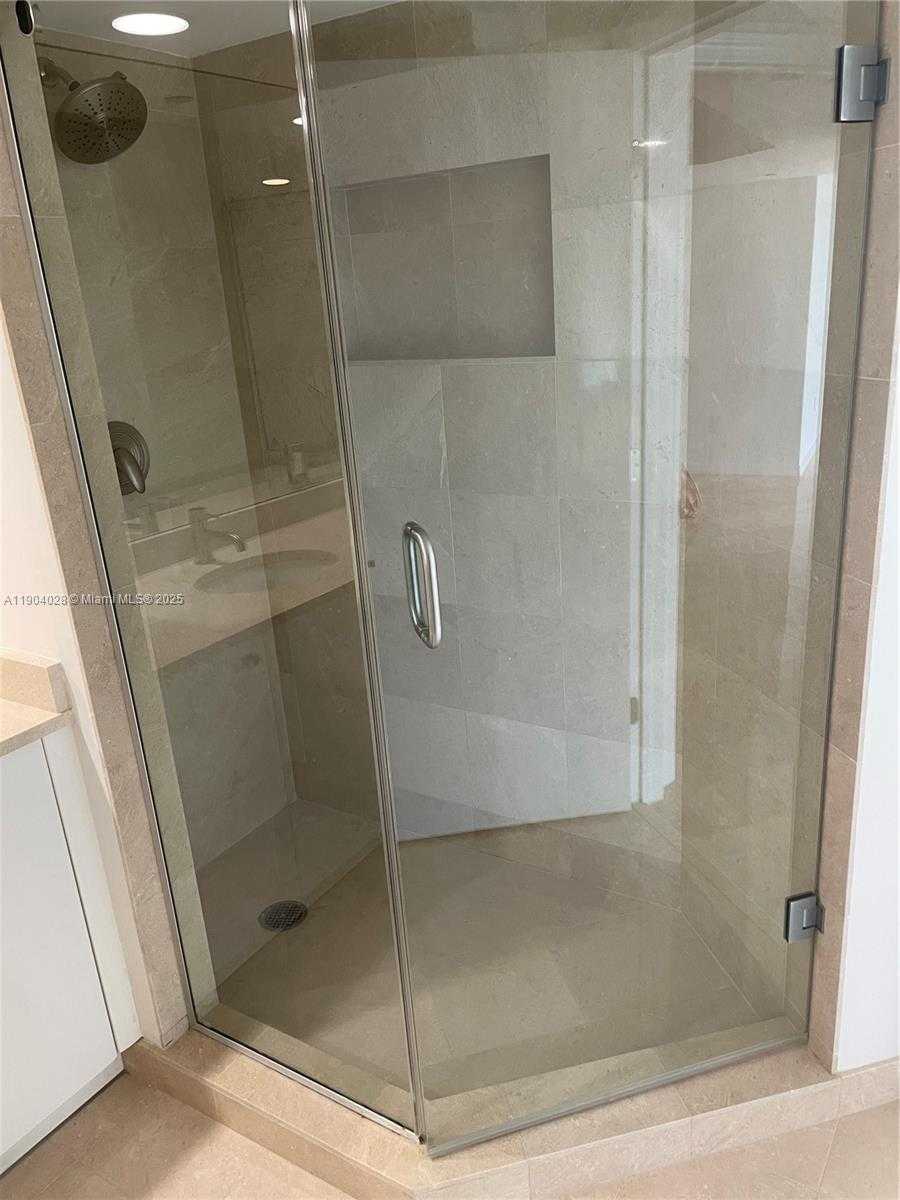 Imagen de Pequeño Objeto