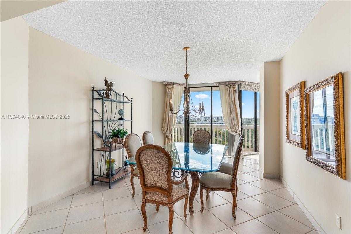 Small Image of 2000 ISLAND BLVD #609, Aventura Number 18