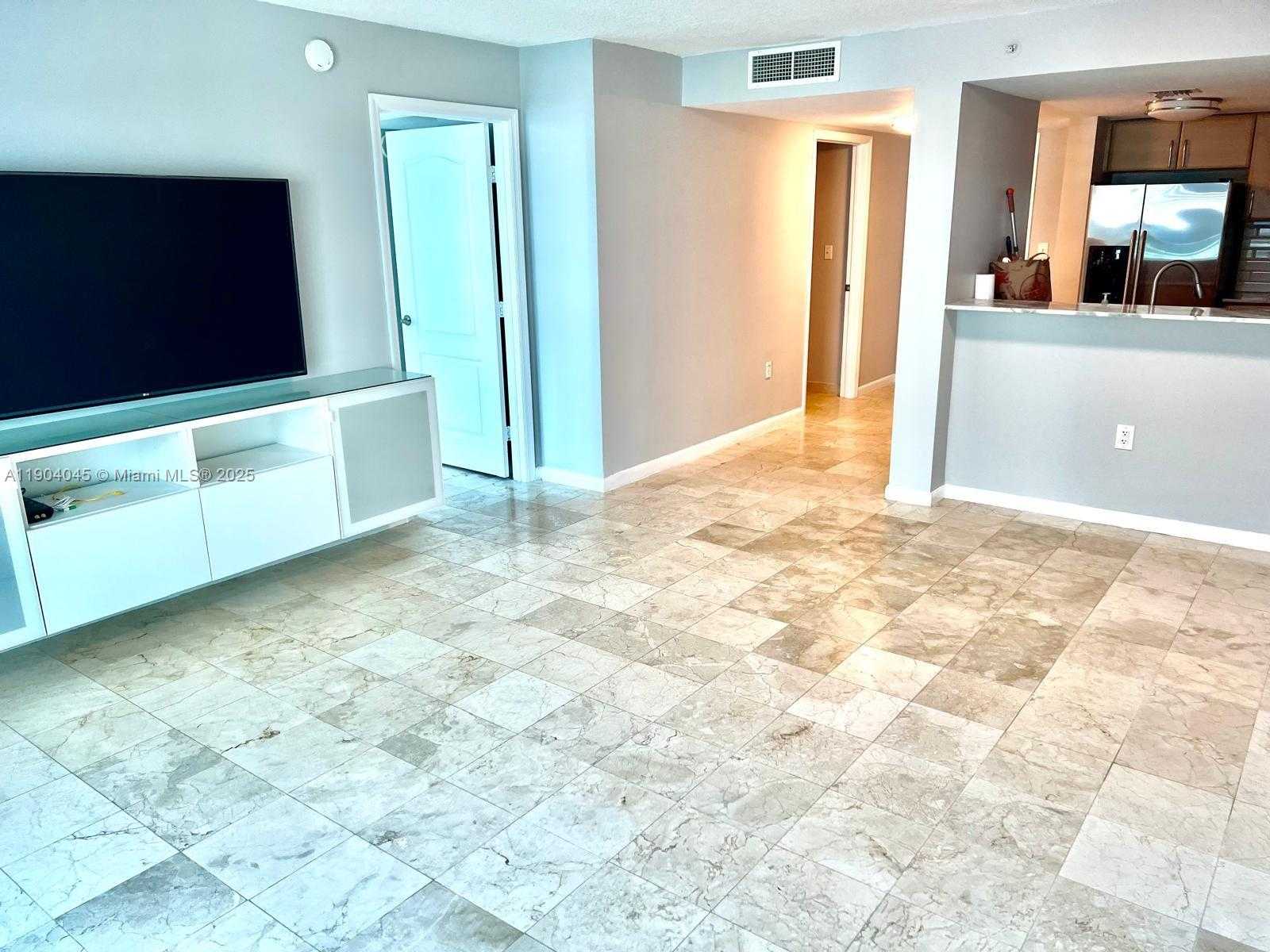 Small Image of 2101 BRICKELL AVE #1105, Miami Number 13