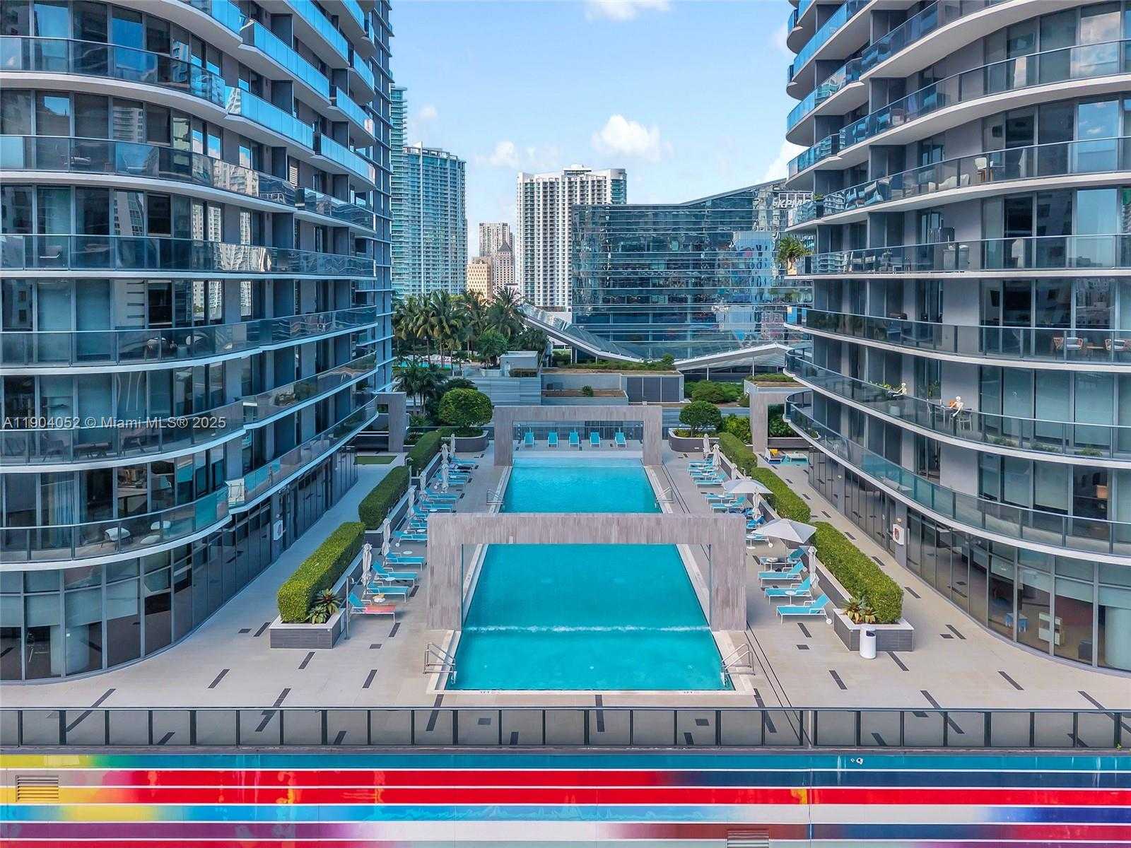 Imagen de Pequeño Objeto