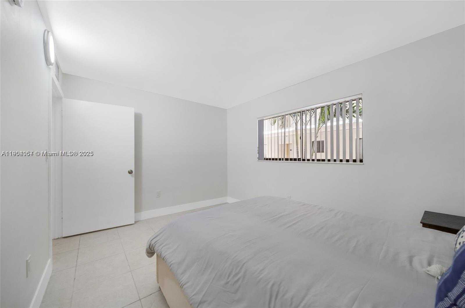 Small Image of 8005 SOUTH WEST 107TH AVE #122, Miami Number 14