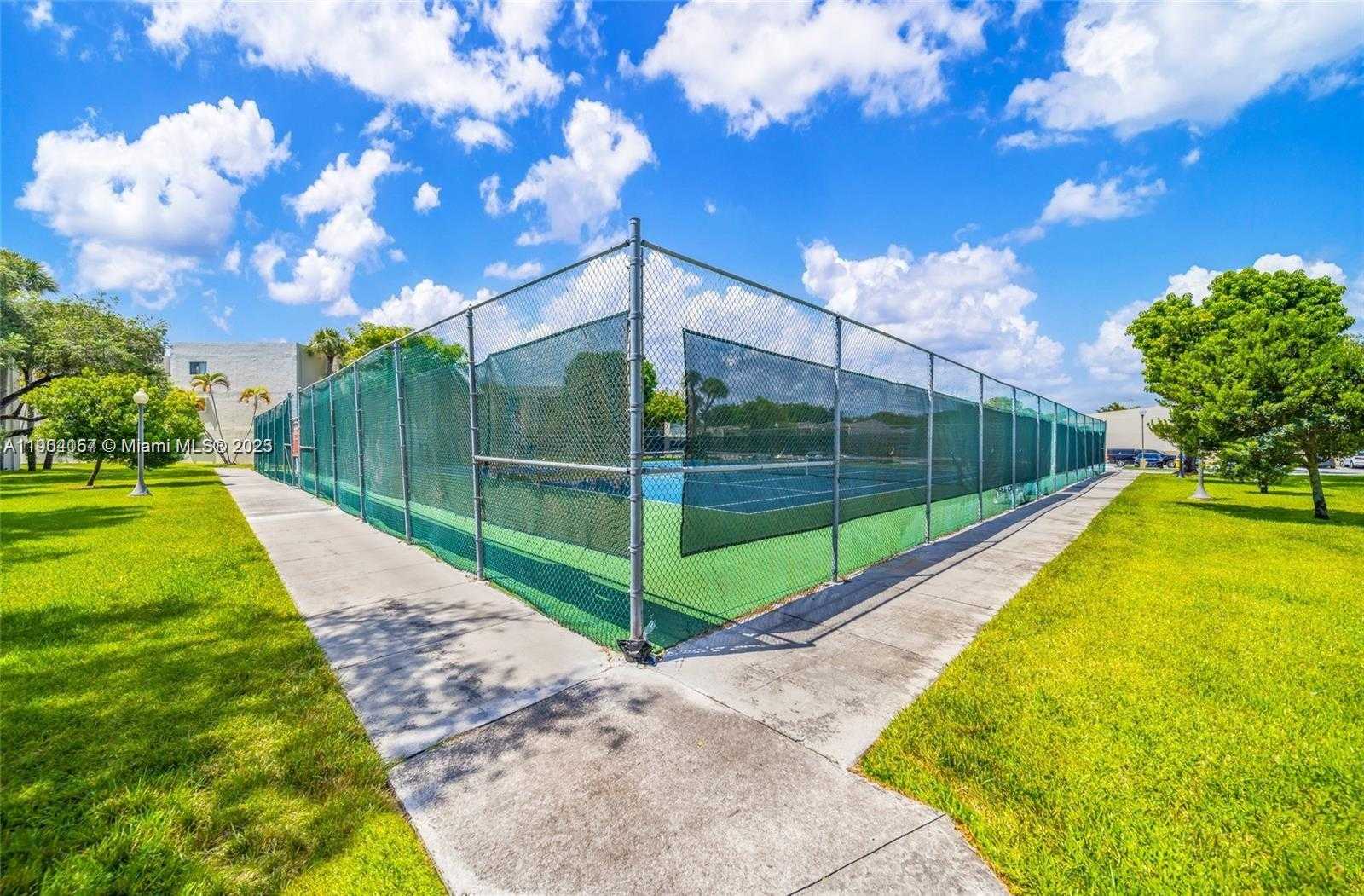 Small Image of 8005 SOUTH WEST 107TH AVE #122, Miami Number 25