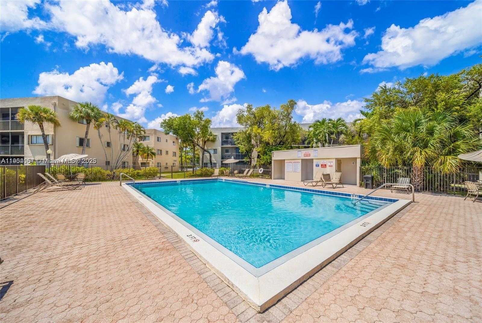 Small Image of 8005 SOUTH WEST 107TH AVE #122, Miami Number 28