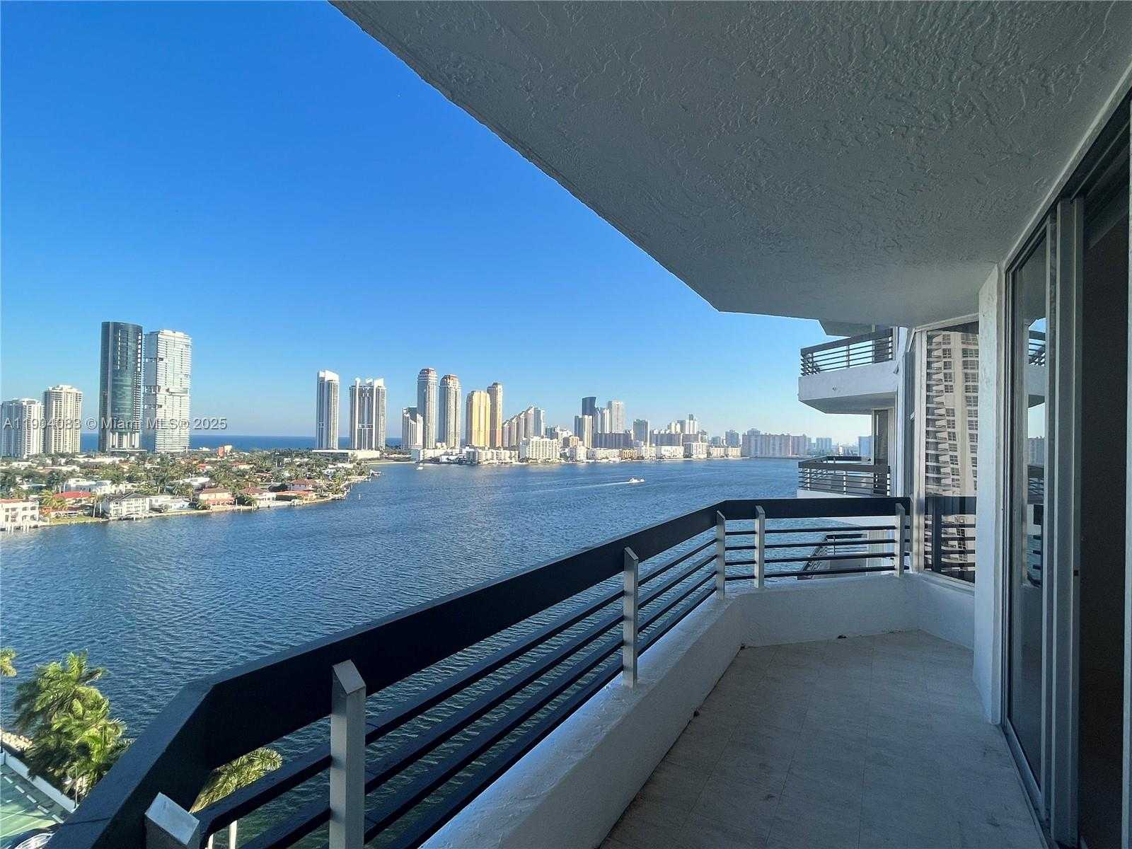 Small Image of 3600 MYSTIC POINTE DR #1717, Aventura Number 2