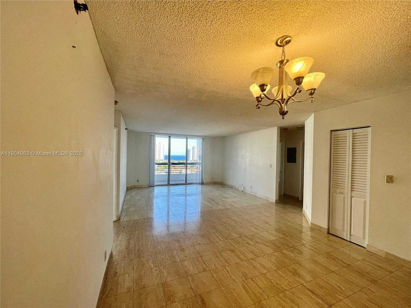 Small Image of 3600 MYSTIC POINTE DR #1717, Aventura Number 3