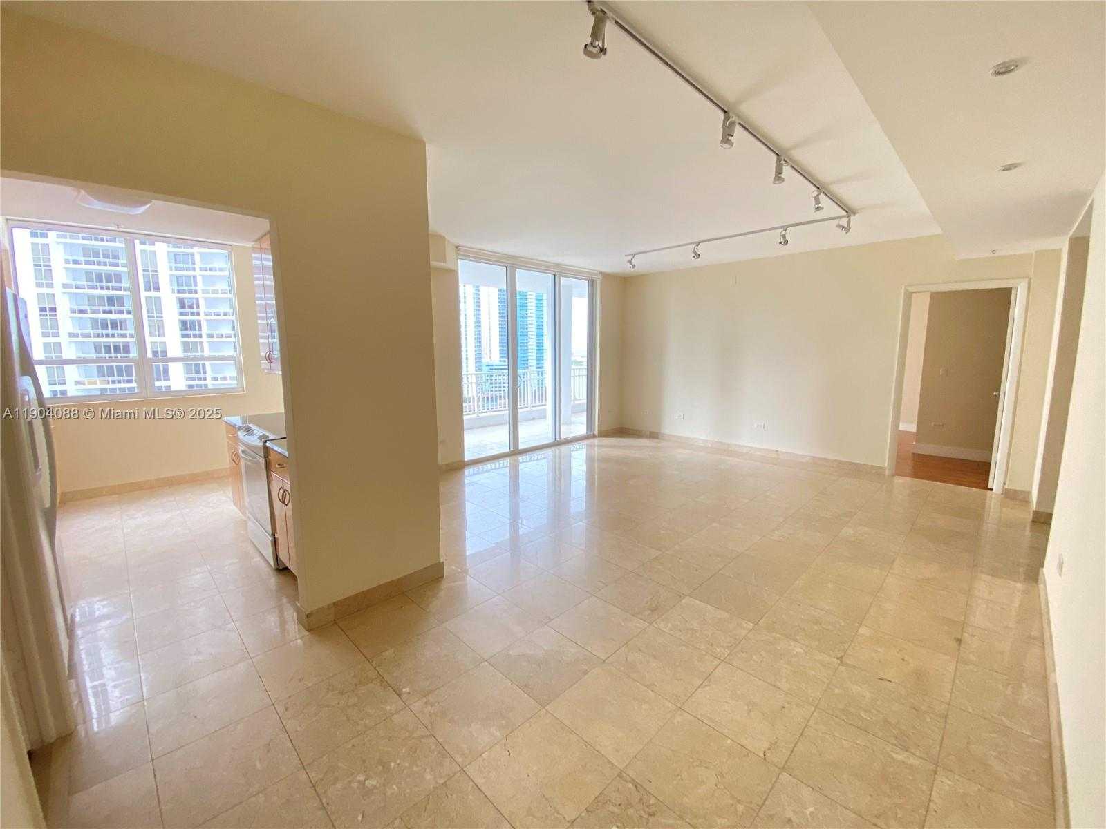 Small Image of 801 BRICKELL KEY BLVD #1510, Miami Number 12