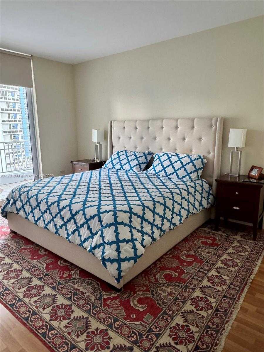 Small Image of 801 BRICKELL KEY BLVD #1510, Miami Number 13