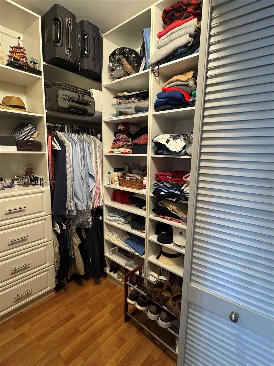 Small Image of 801 BRICKELL KEY BLVD #1510, Miami Number 14