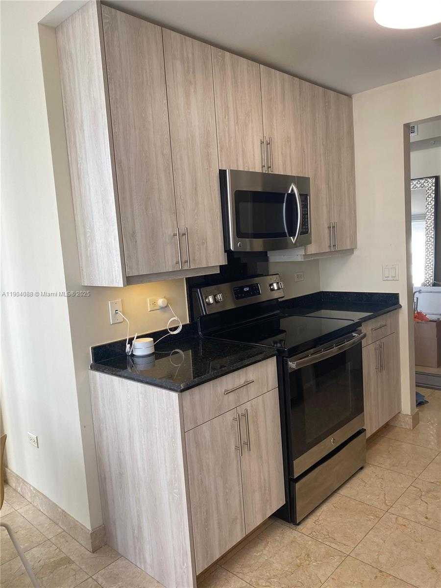 Small Image of 801 BRICKELL KEY BLVD #1510, Miami Number 27