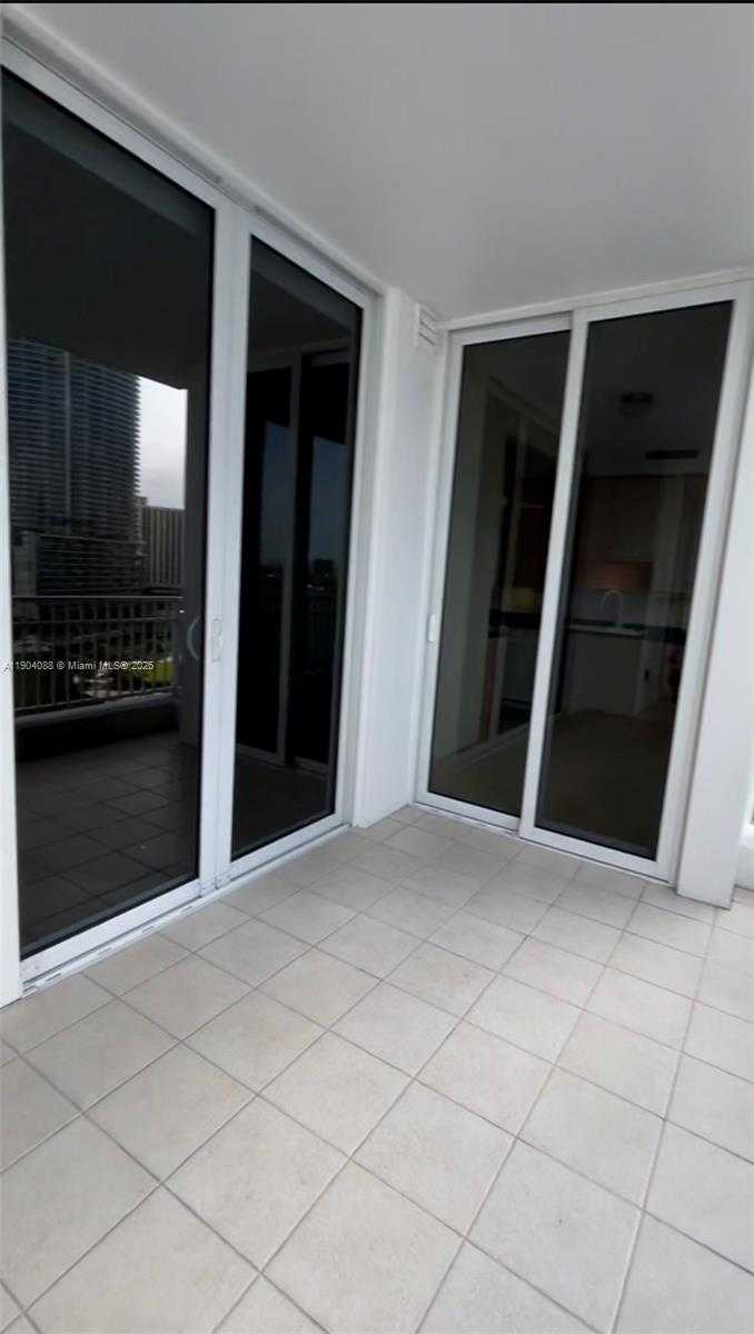 Small Image of 801 BRICKELL KEY BLVD #1510, Miami Number 6