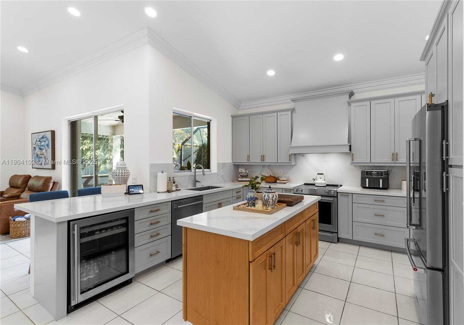 Small Image of 1971 LANDING WAY, Weston Number 12