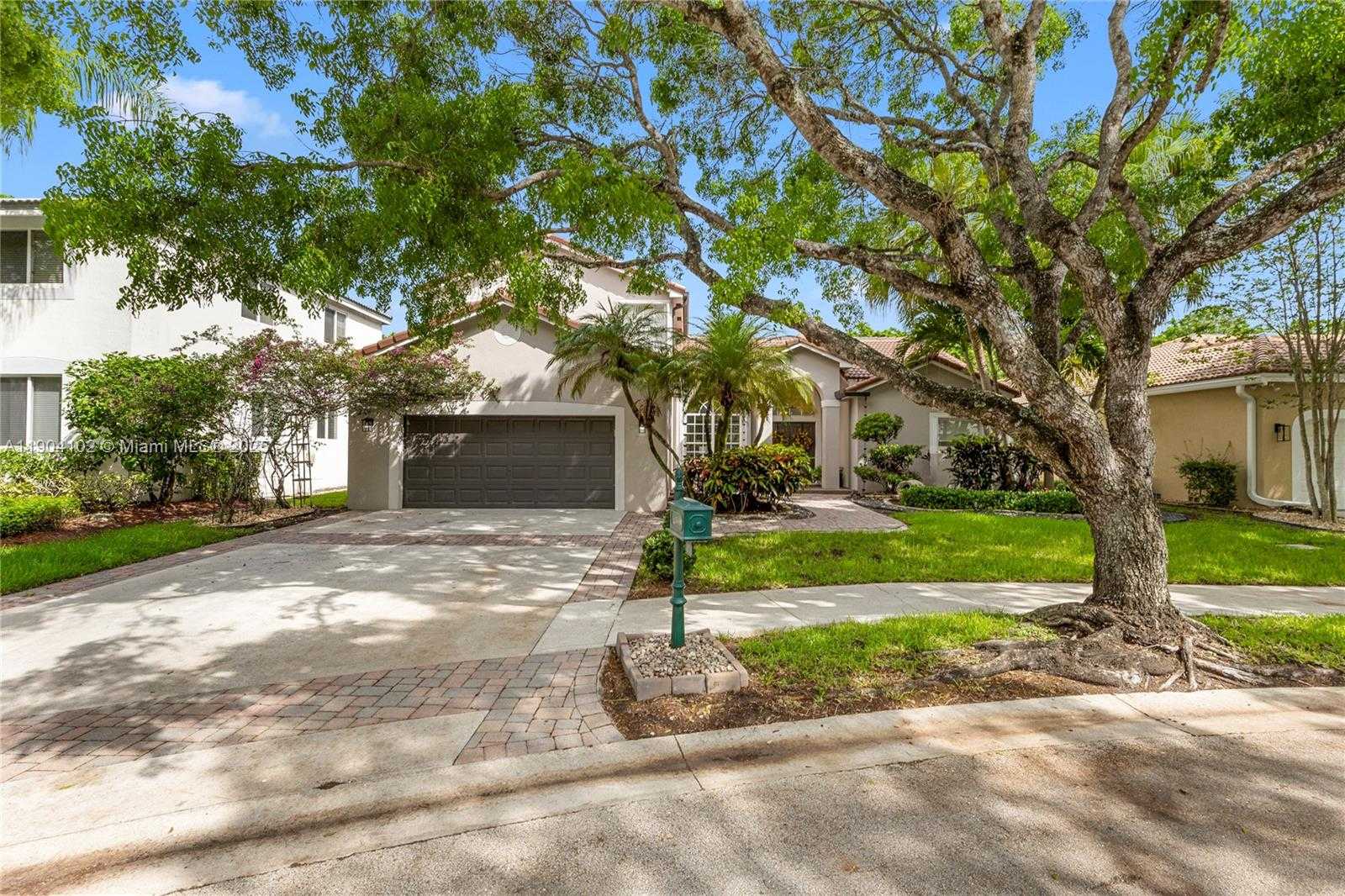 Small Image of 1971 LANDING WAY, Weston Number 2